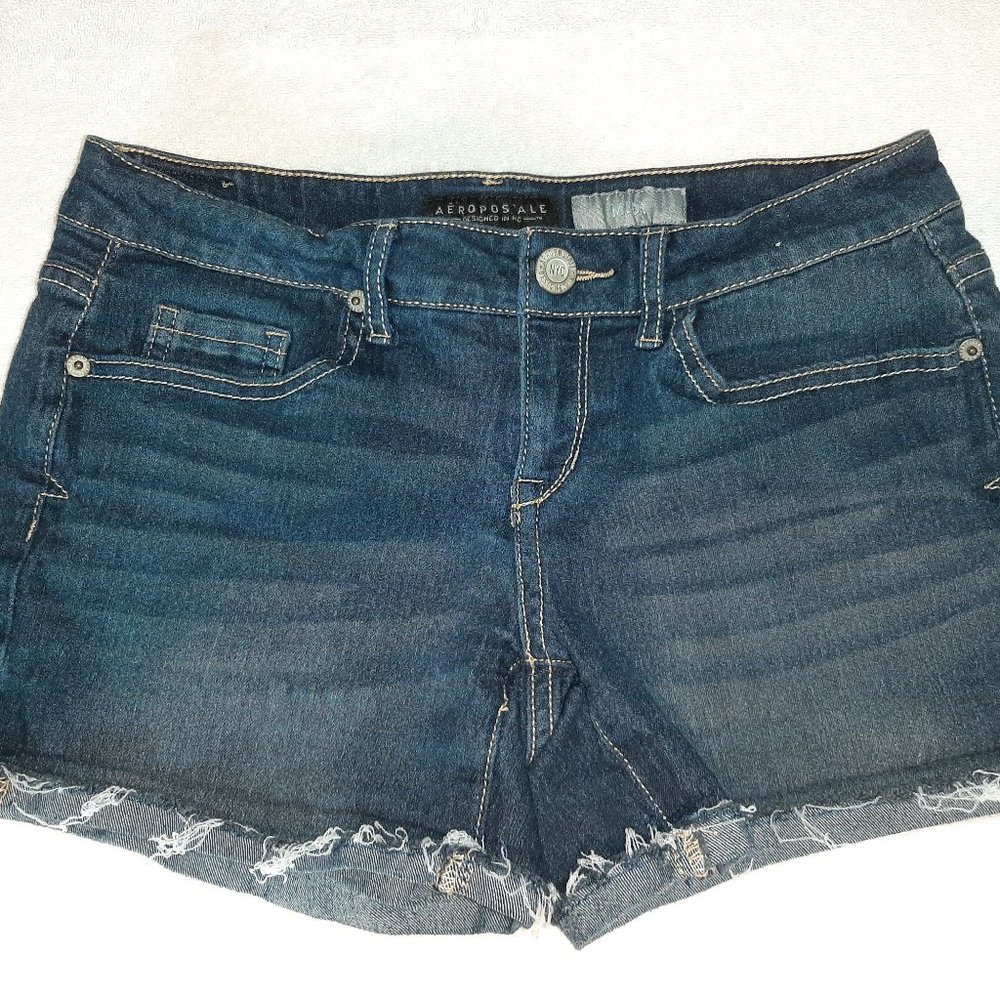 Ladies Jean short shorts by Aeropostale size 4